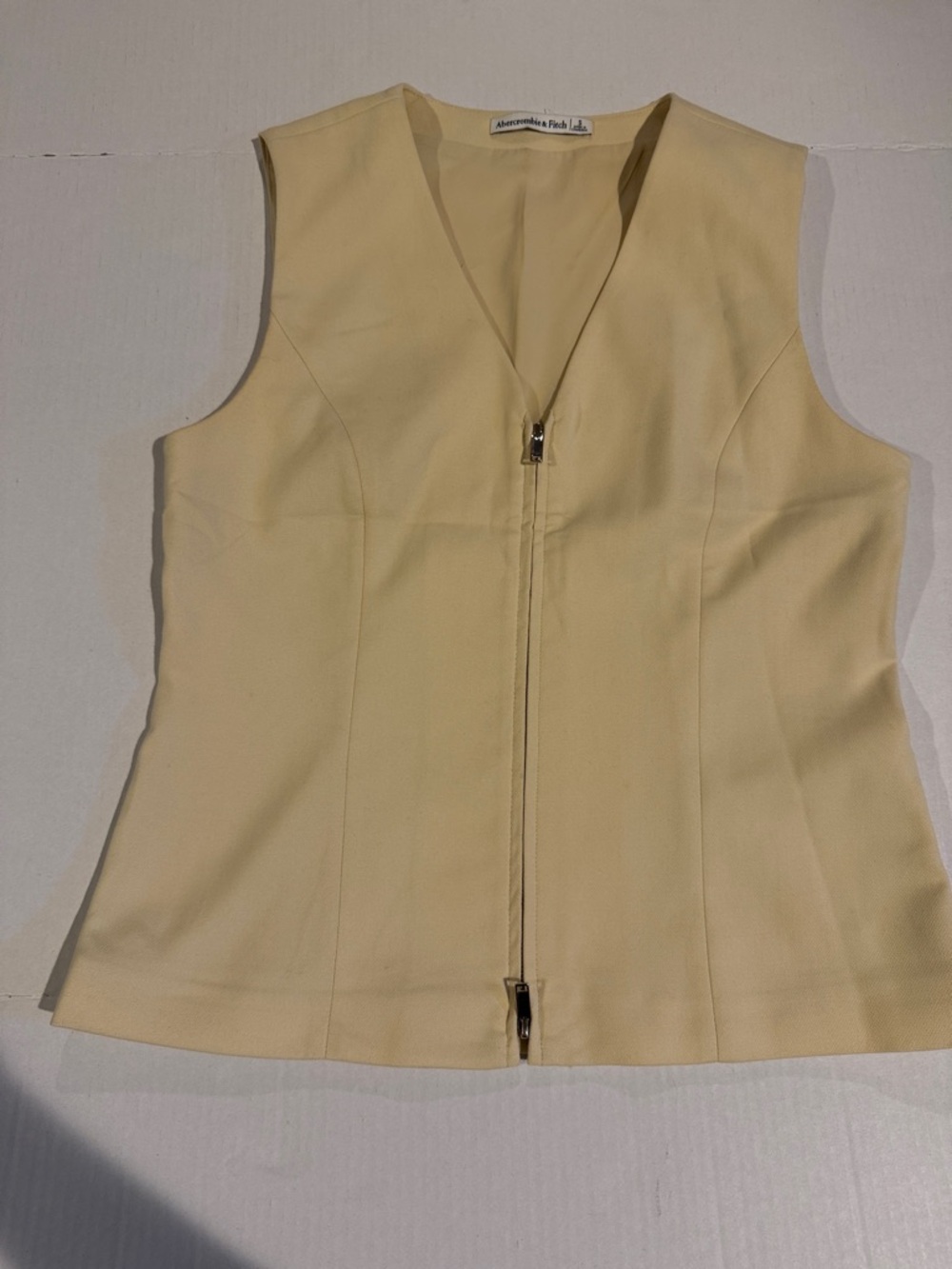 Abercrombie & Fitch Pale Yellow Zip-Front Sleeveless Shell